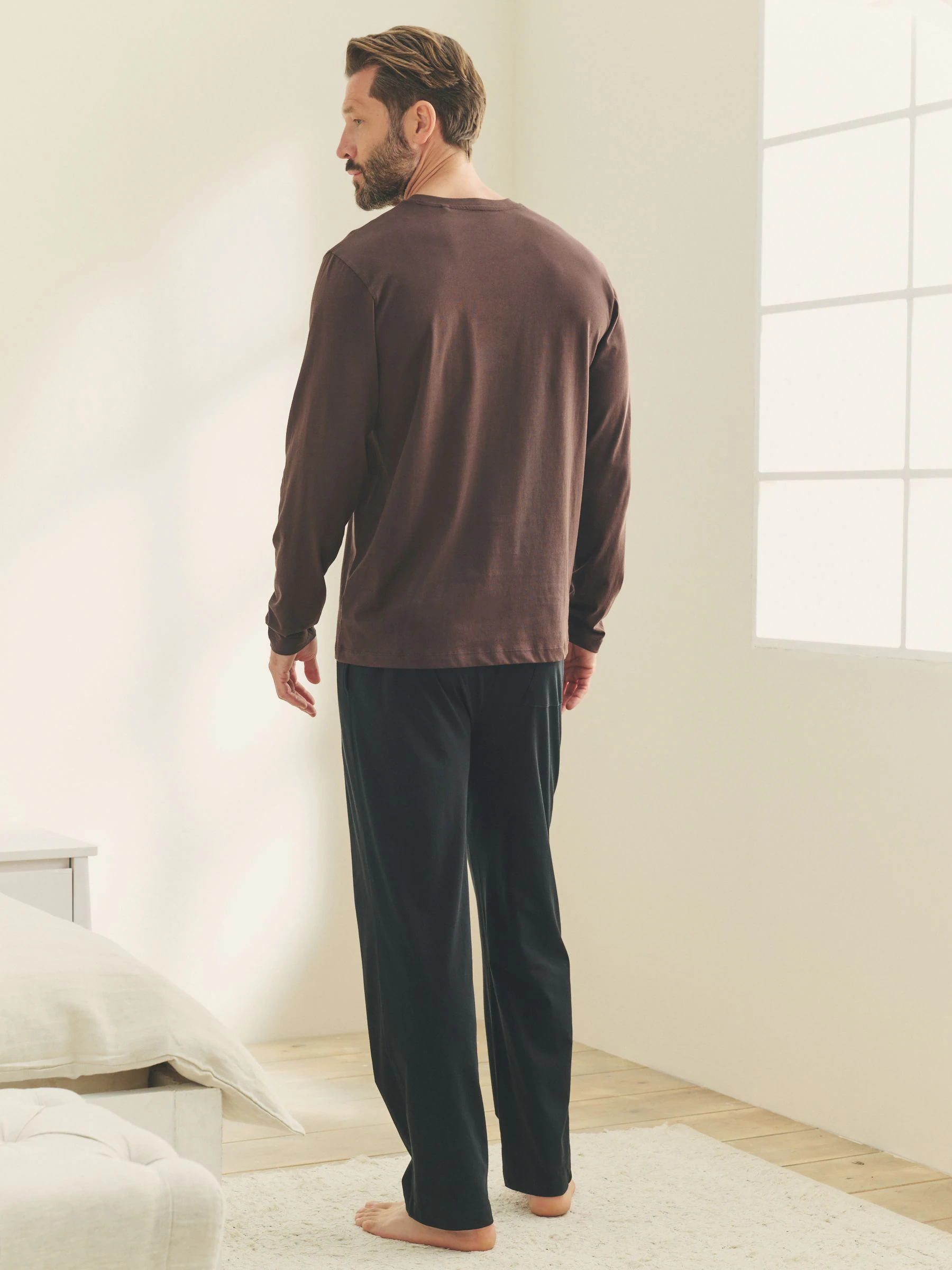 Chocoladebruin/zwart - Jersey pyjamaset met lange mouwen