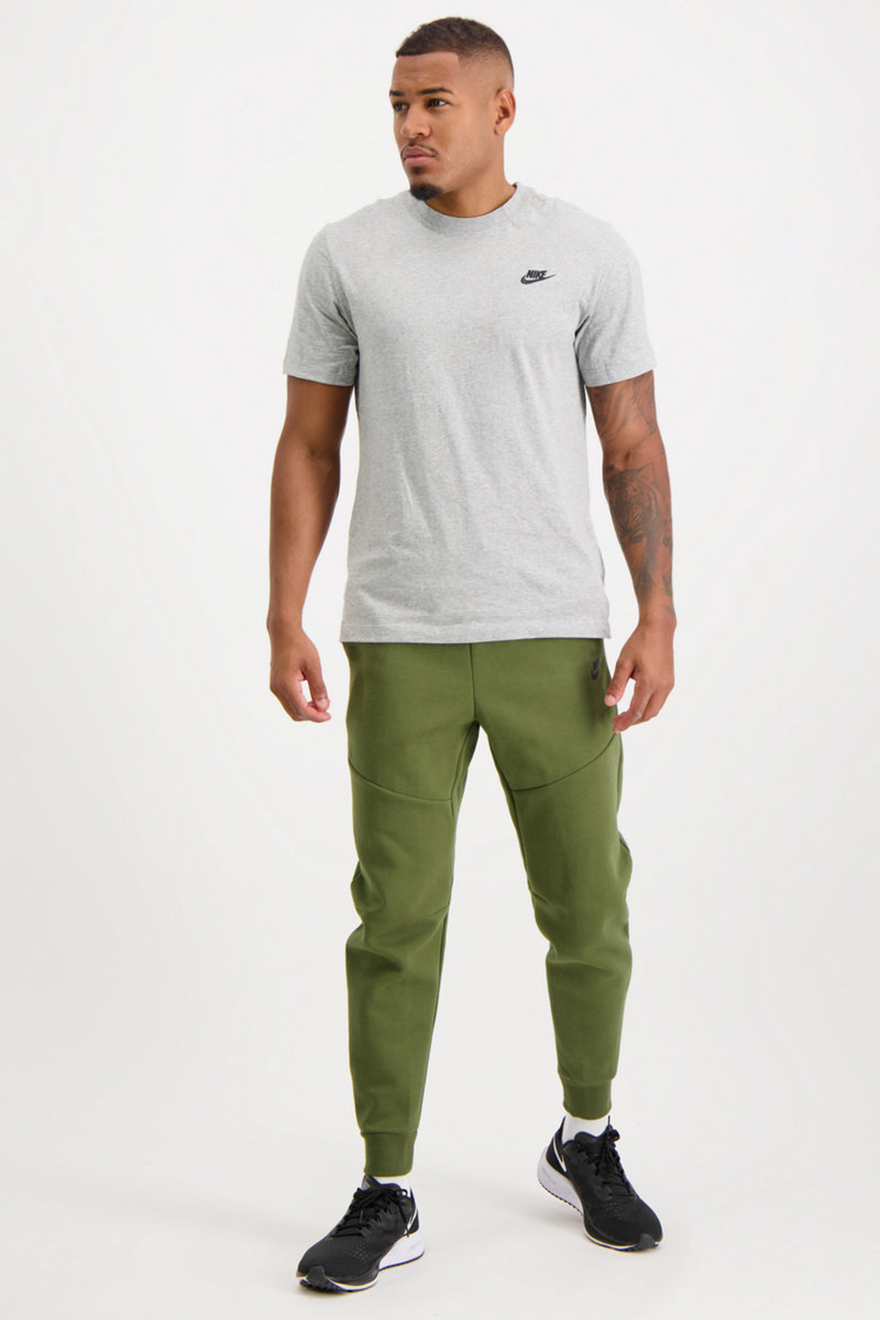 Nike Sportswear Club Herren T-Shirt