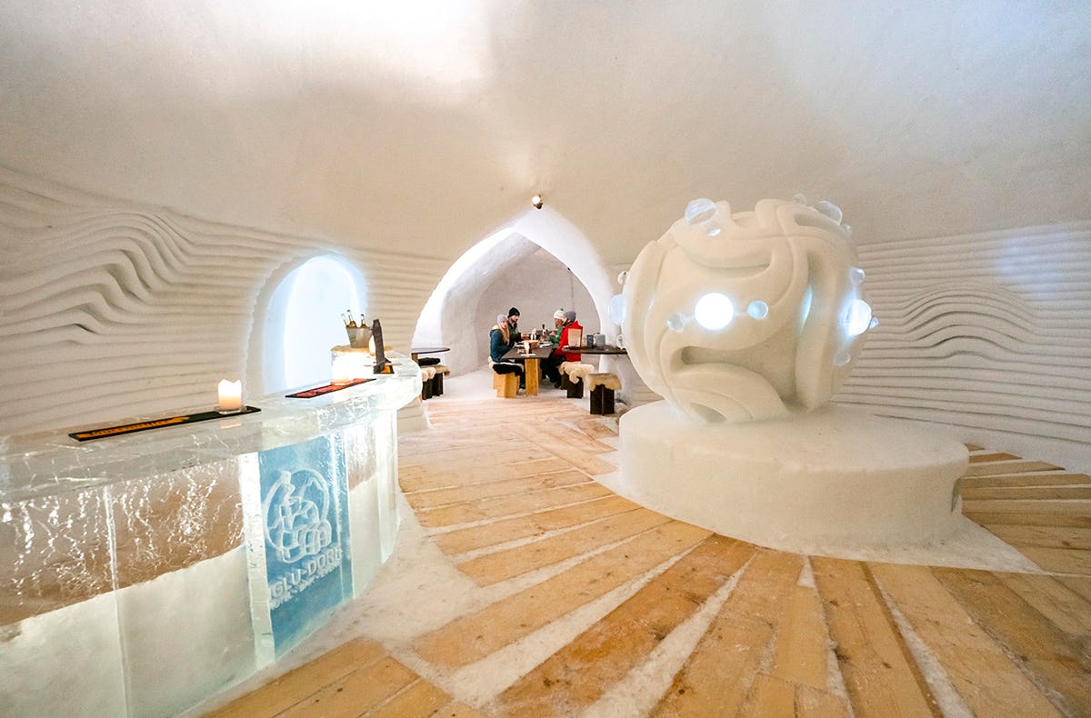 Iglu-Übernachtung in Gstaad als besondere Geschenkidee