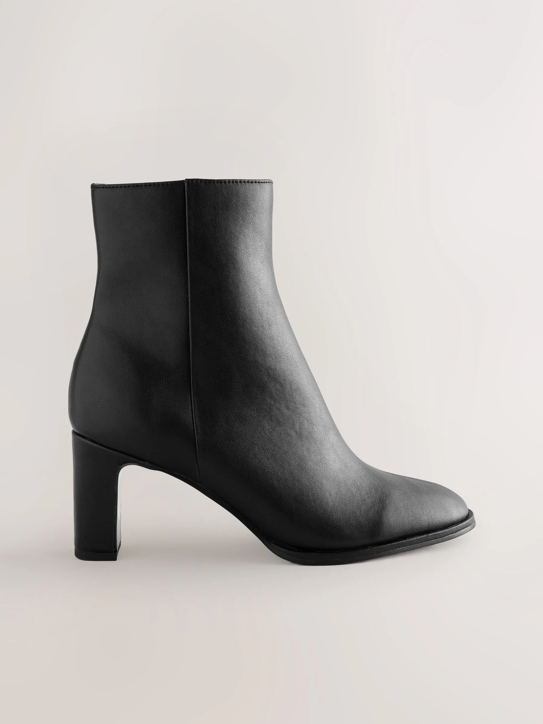 Zwart - Forever Comfort® - Enkellaarzen met blokhak
