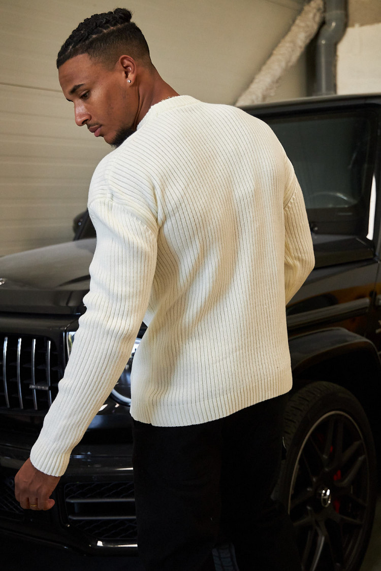 Pull blanc en maille à col rond