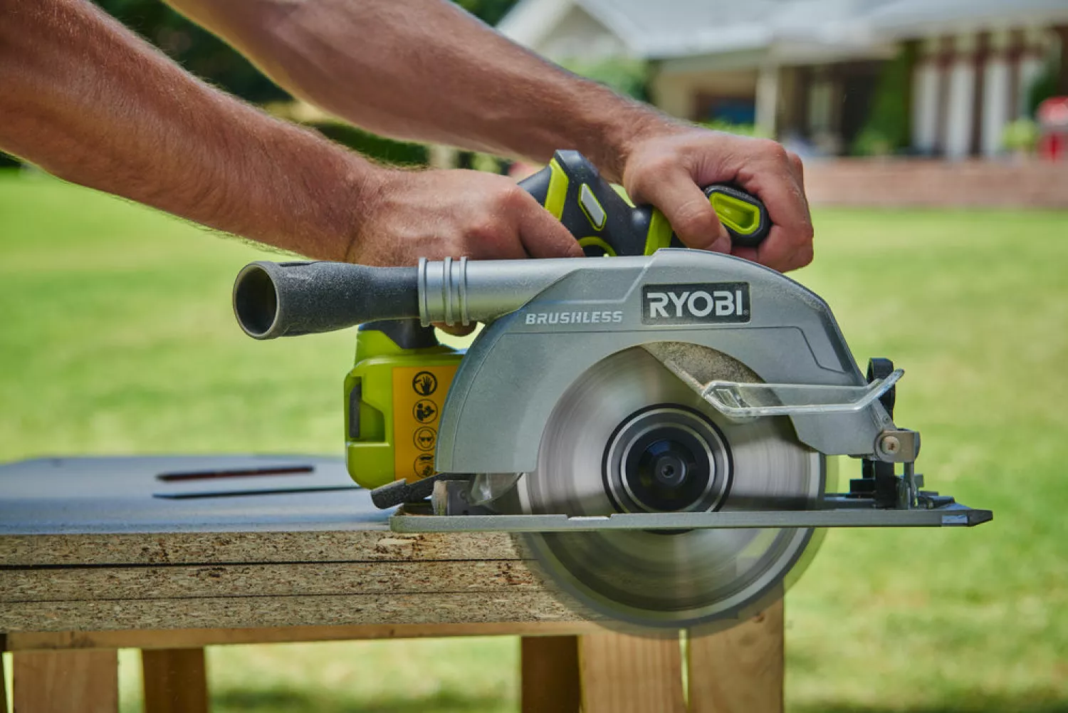 Ryobi R18CS7-0 BL ONE  18V Li-Ion accu cirkelzaag body - 184mm - koolborstelloos