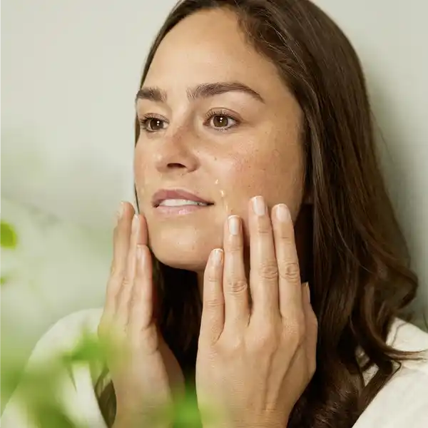 Straffendes Serum Granatapfel & Maca-Peptide