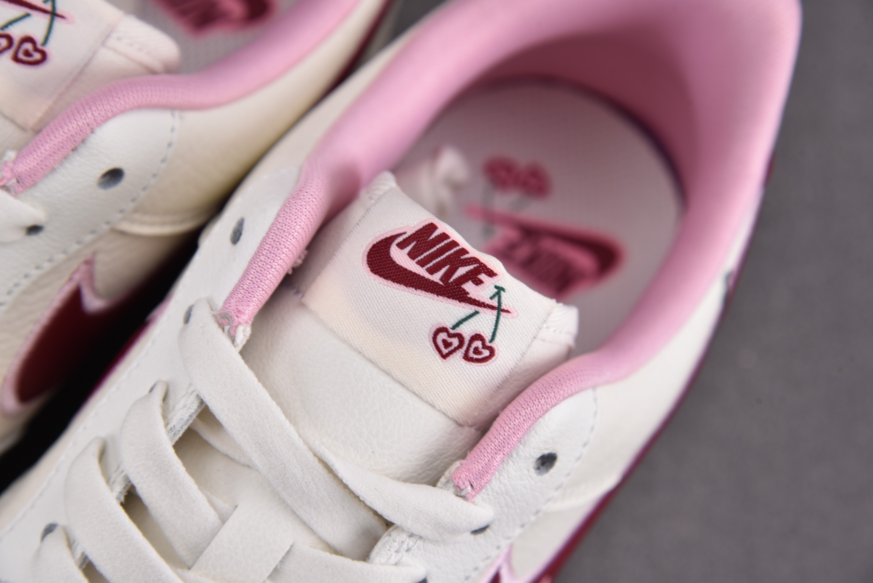Nike Air Force 1 Low ValentineÕs Day (2023)