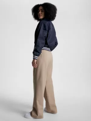 Jaqueta Bomber com Logo Universitário