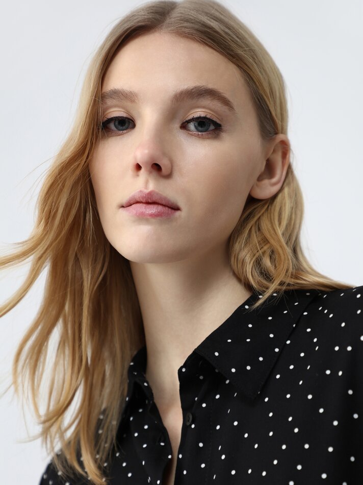 Vestido camisa com gravata - Preto
