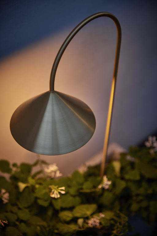 Frandsen Grasp sokkellamp H60 LED oplaadbaar Matt Black