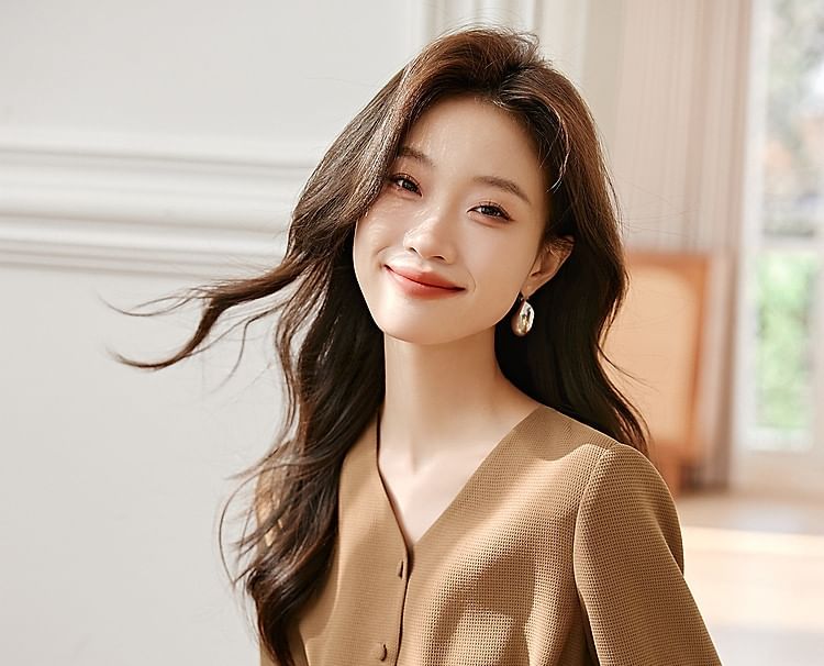 Jeonseon - Blouse met lange mouwen, V-hals en effen peplum