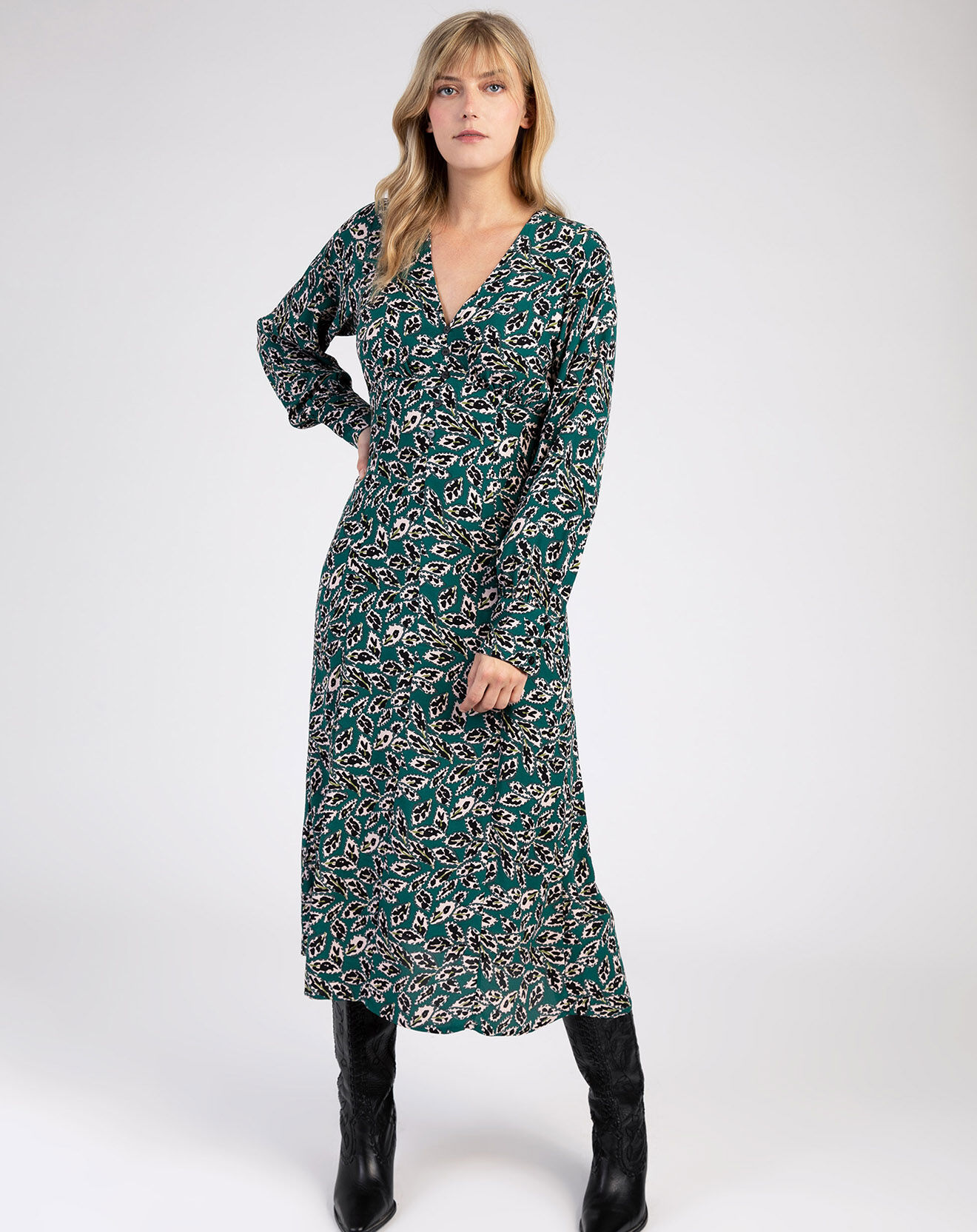 An'ge Robe Miroko livia forêt