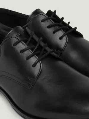 Sapatos Derby de couro com logotipo