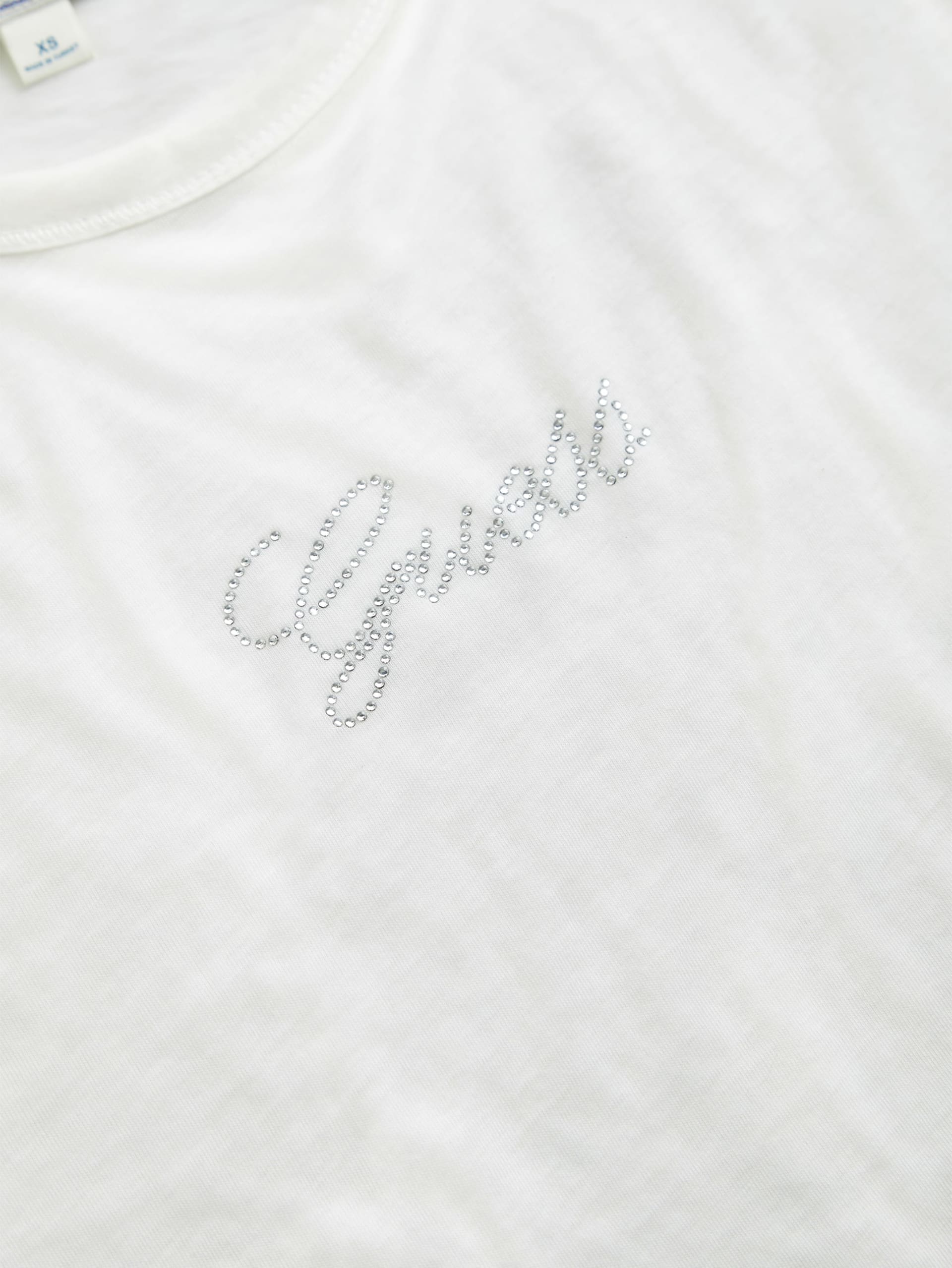 camiseta infantil com logo clássico