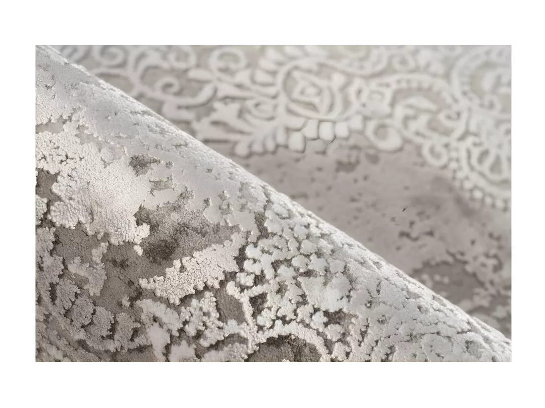 Tapis Pierre Cardin 230x160cm, design E109E coloris argent - Confort et élégance pour votre intérieur