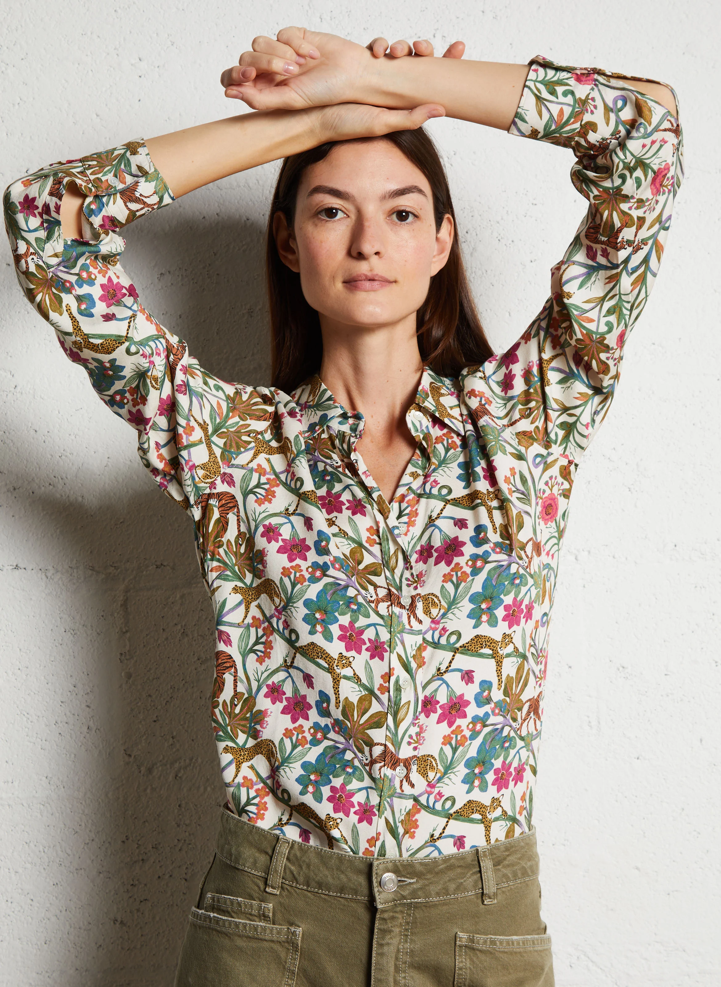 CORAZ - Chemise col classique à imprimé floral et animalier | Blanc