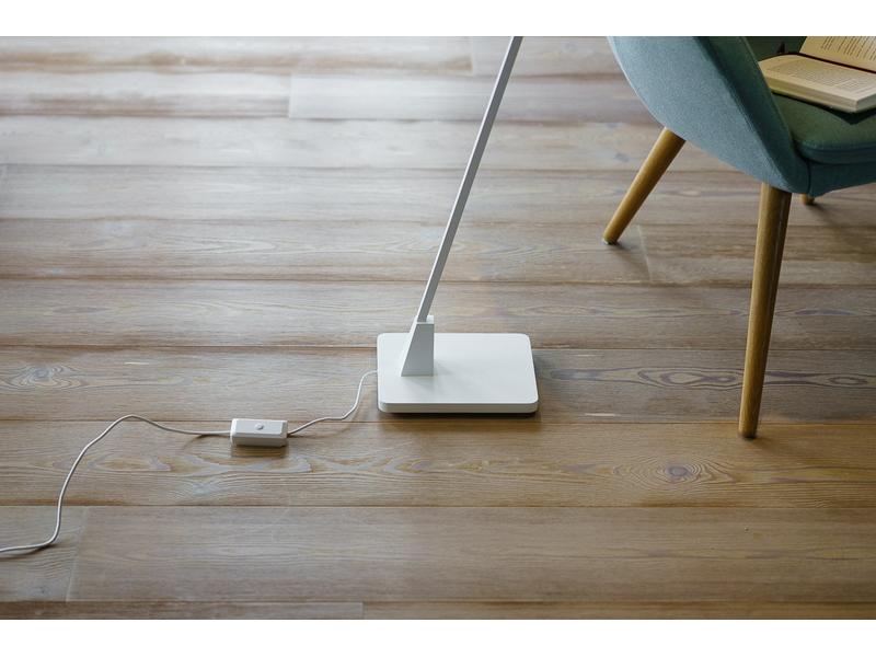 Max Hauri Universal-Fussdimmer Universal, 100W, Weiss Universeller Kabeldimmer für LED, Halogen und Glühlampen