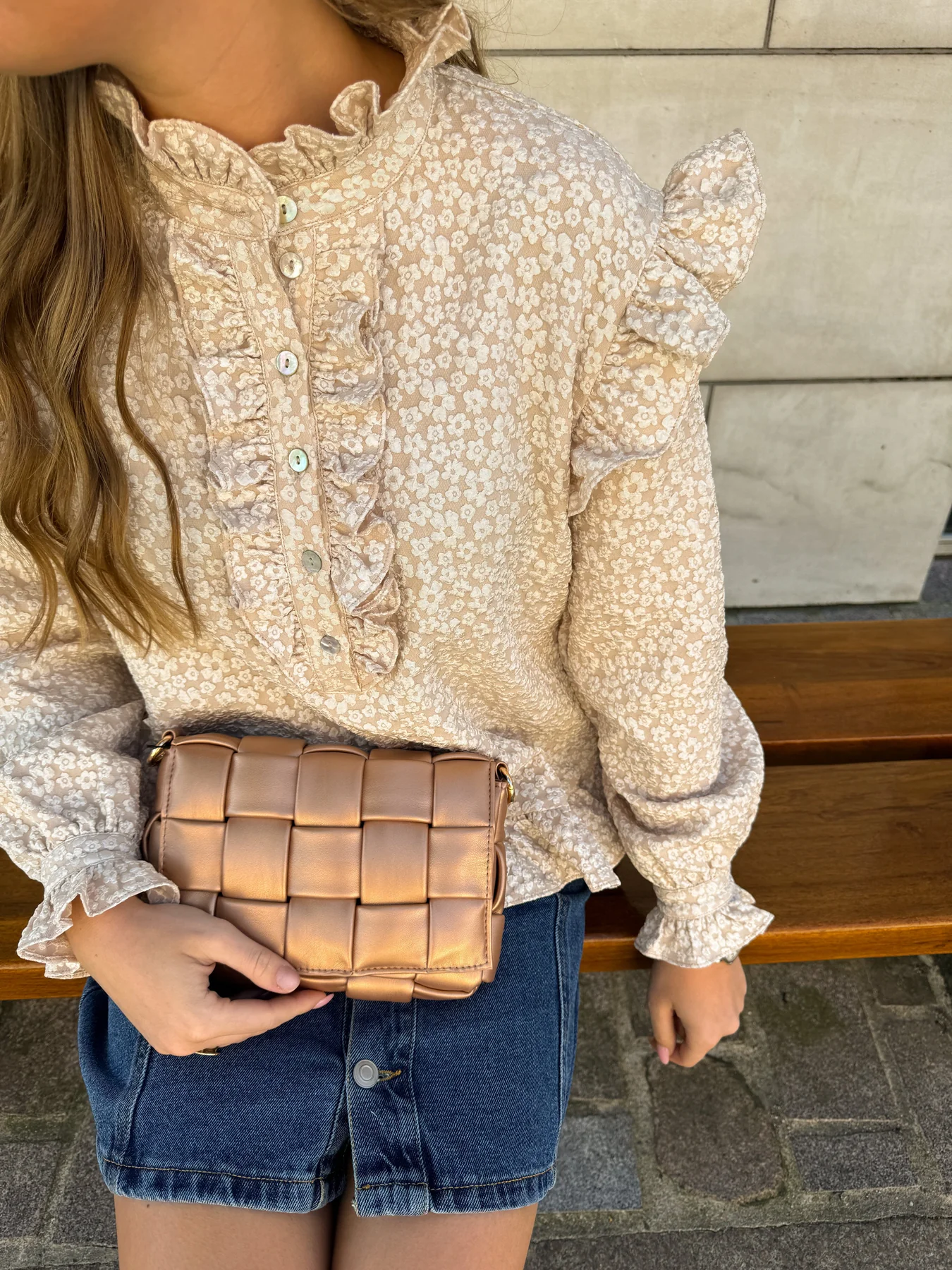 Noella Reno Ruby Ruffle Blouse 1206 oyster