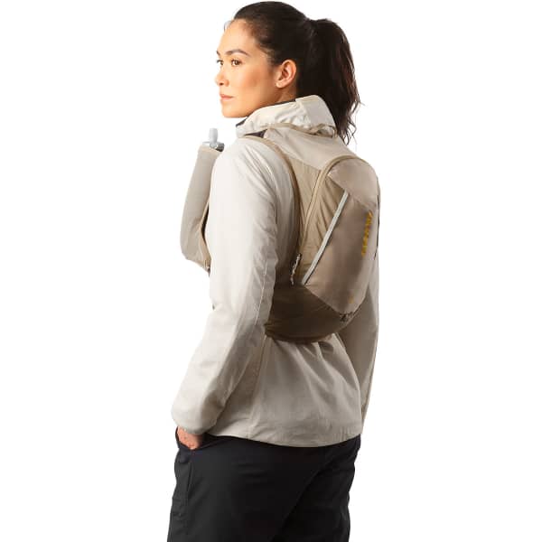 Sac trail SALOMON CROSS 8 KELP/SAFARI