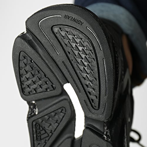Baskets X9000L4 C.RDY Core Black