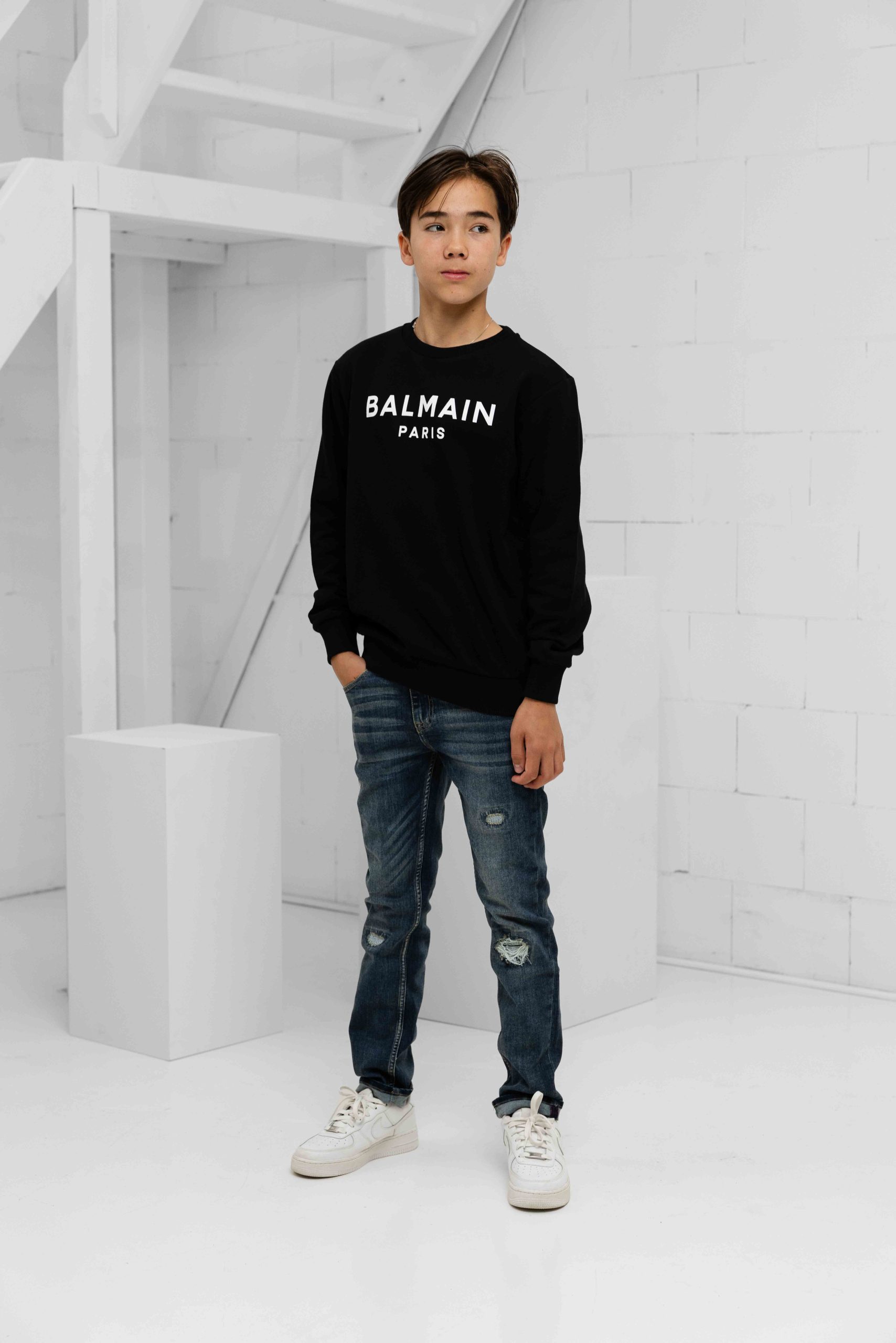 Balmain BX4P10 Sweater Kids Zwart
