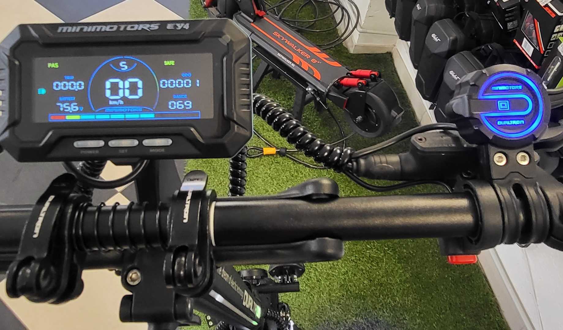 Trottinette Électrique Dualtron Thunder 3 - 11 Pouces (72V40Ah) Occasion 2024