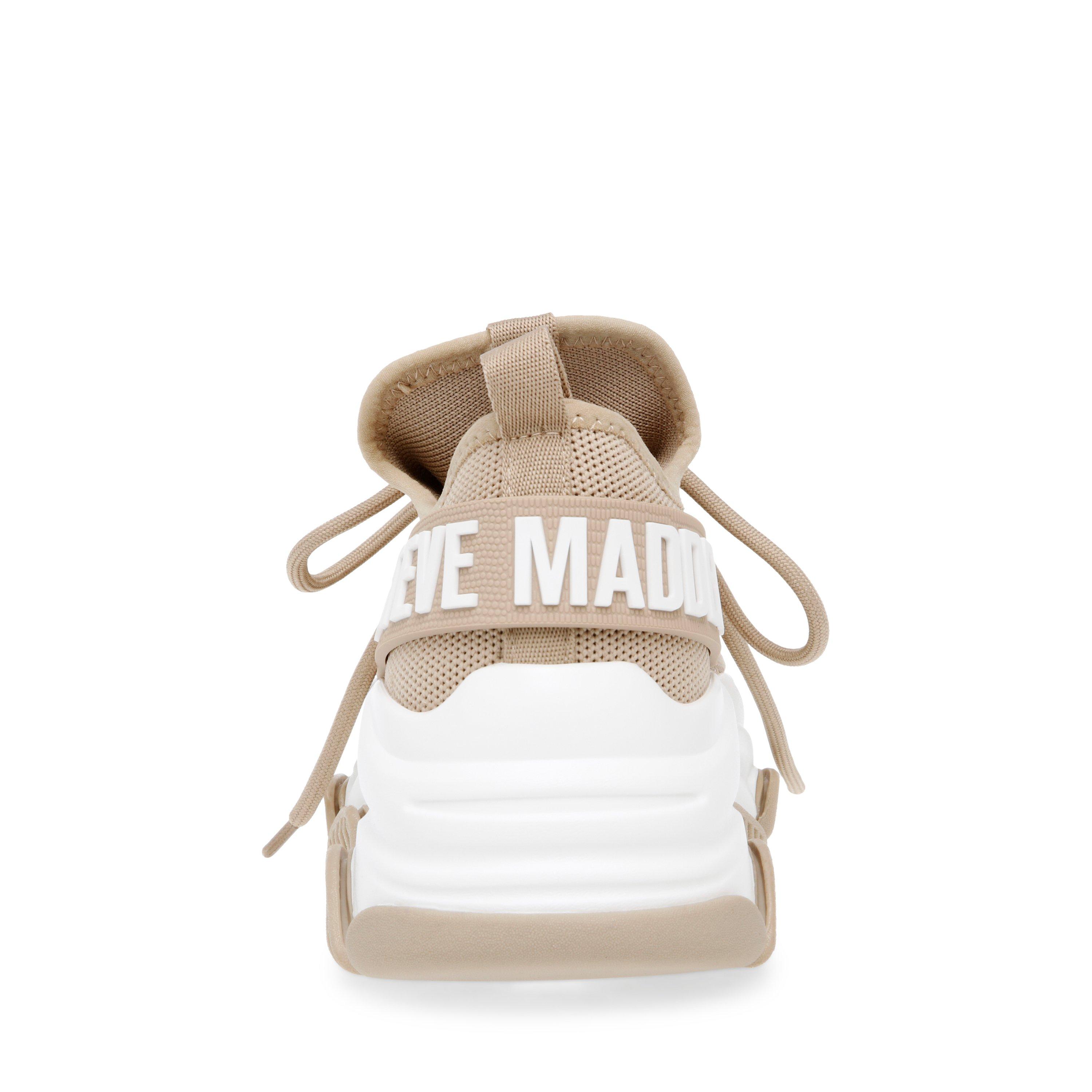 Steve Madden Protege e Sneakers.