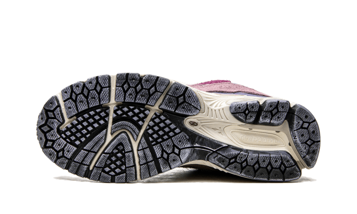New Balance 2002R Protection Pack Pink - 48h Delivery