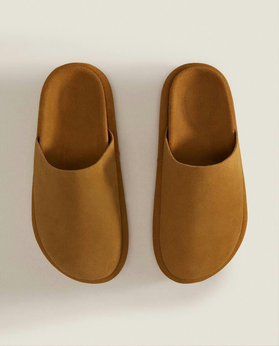 Chinelo mule de couro com detalhe na sola
