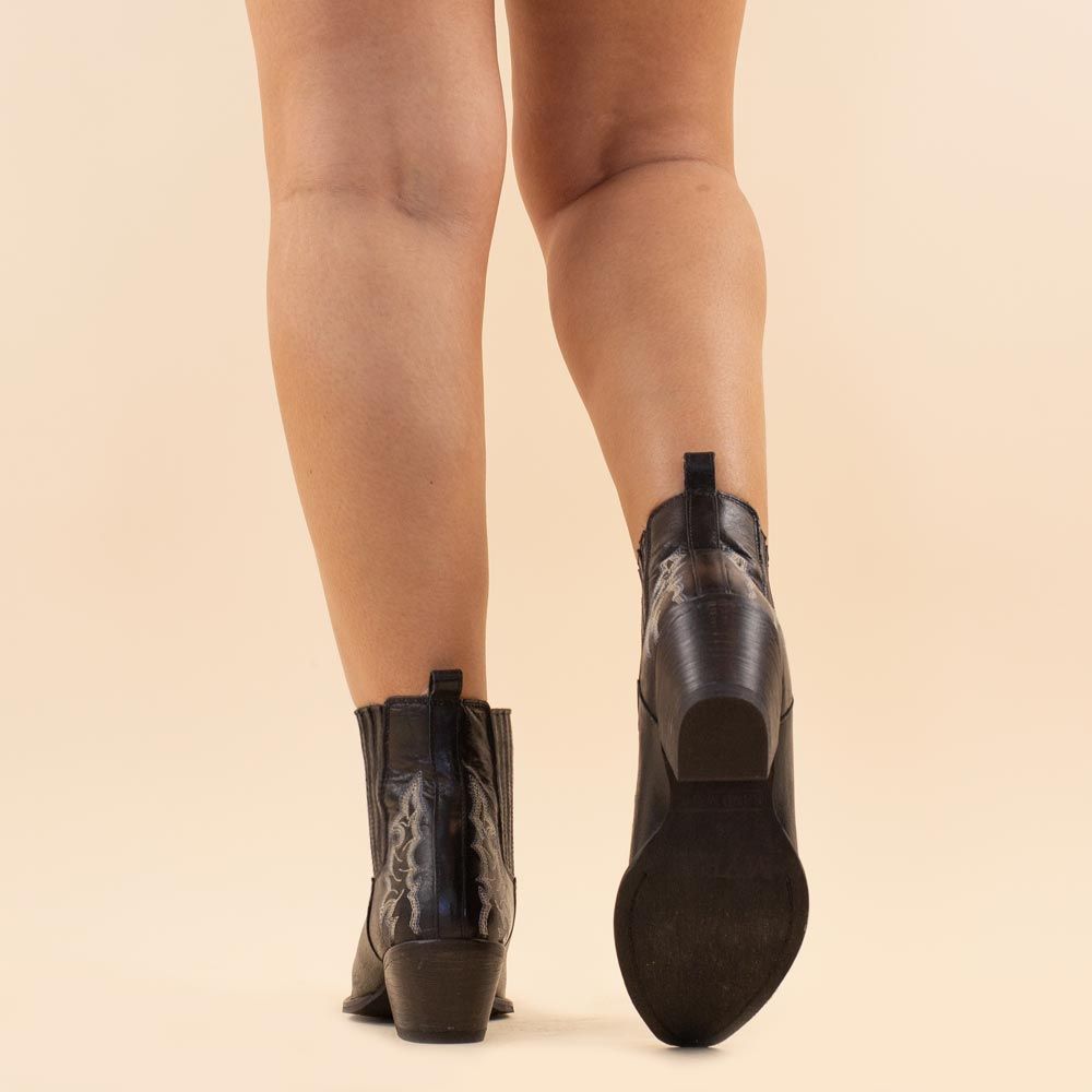 Myra Bag Boots Dearling Ranch Black