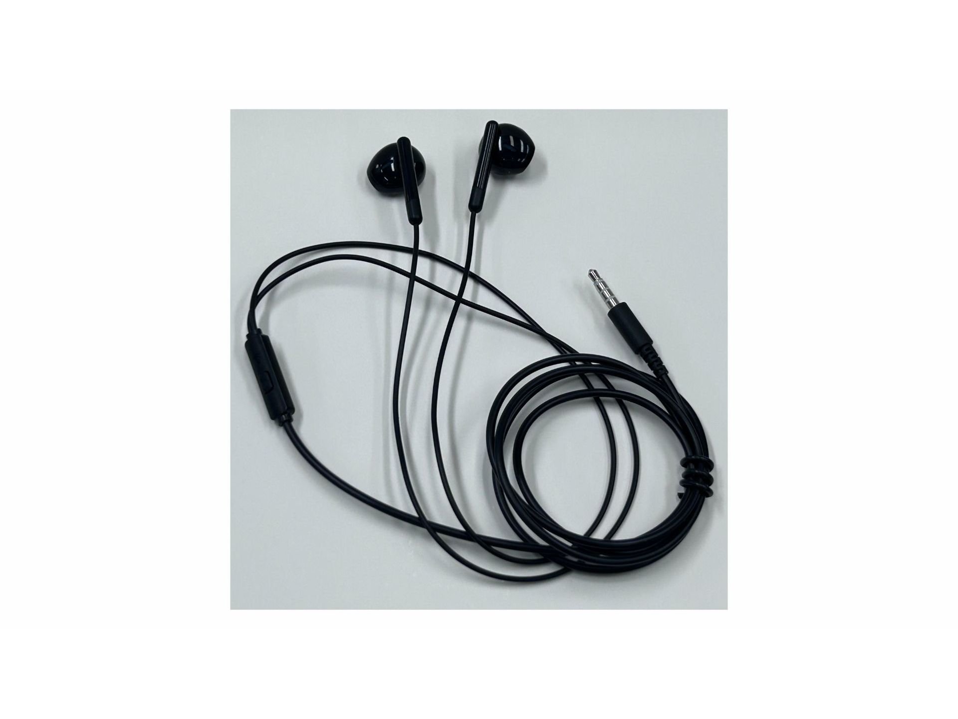 AURICULARES COM FIO QILIVE 600182356 IN EAR PRETO Q1591