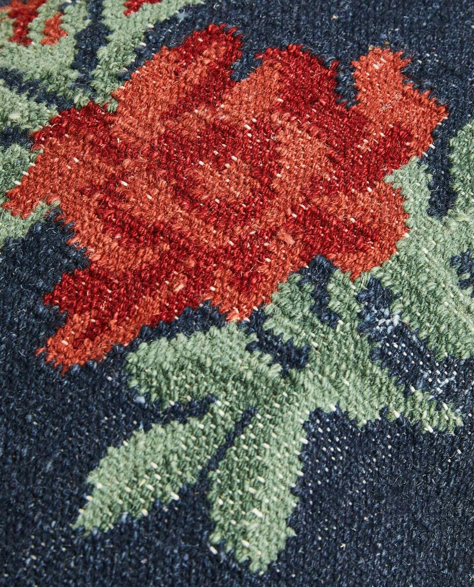 CAPA DE ALMOFADA COM ESTAMPA FLORAL