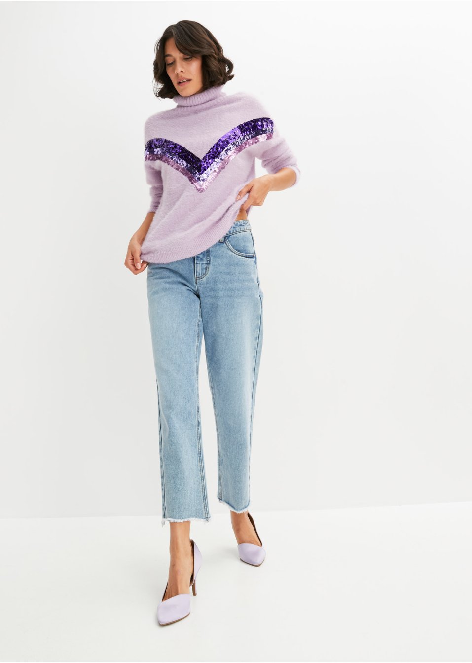 Pull col roulé avec paillettes appliquées