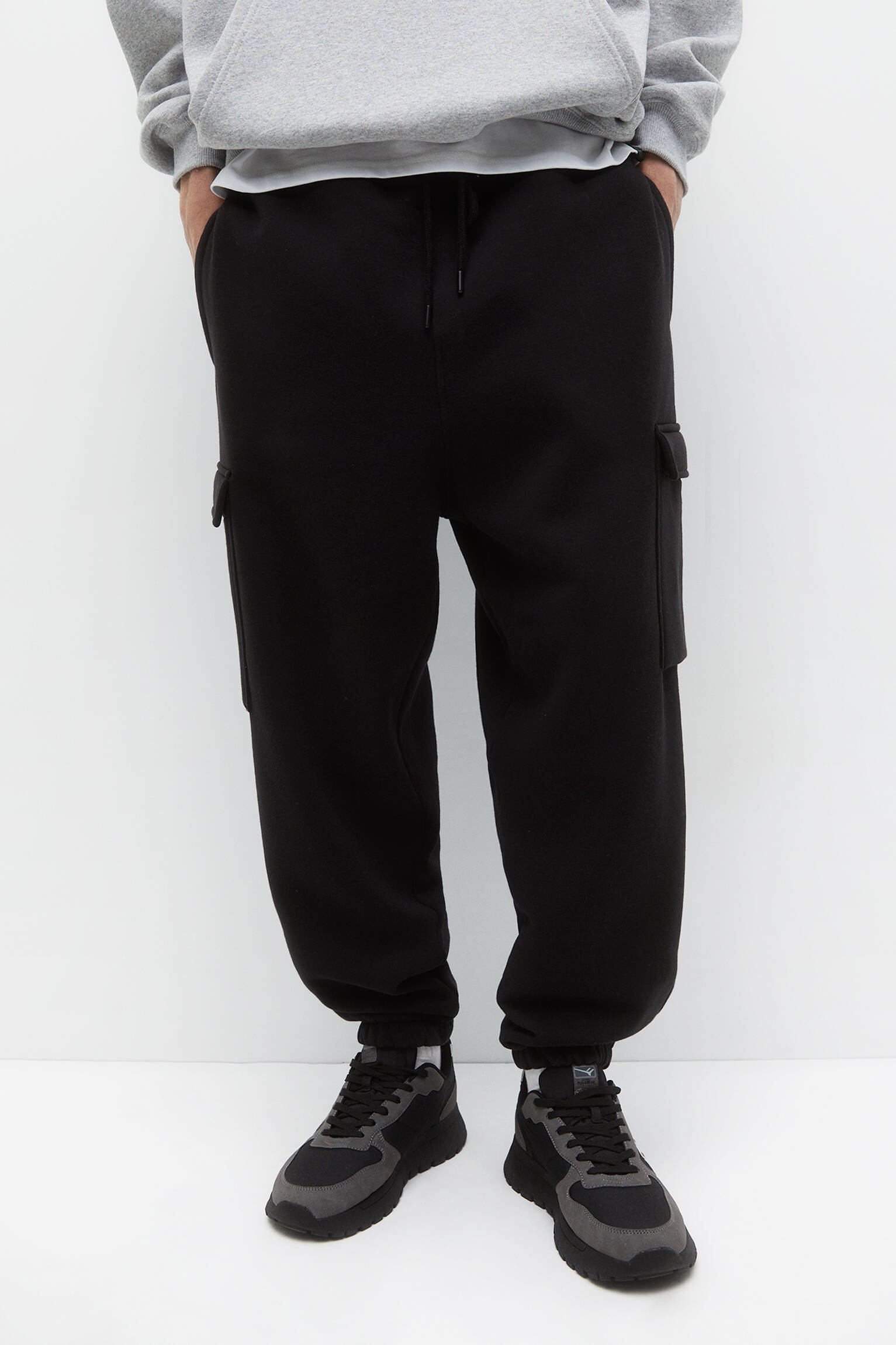 Calça de fato de treino cargo - preta