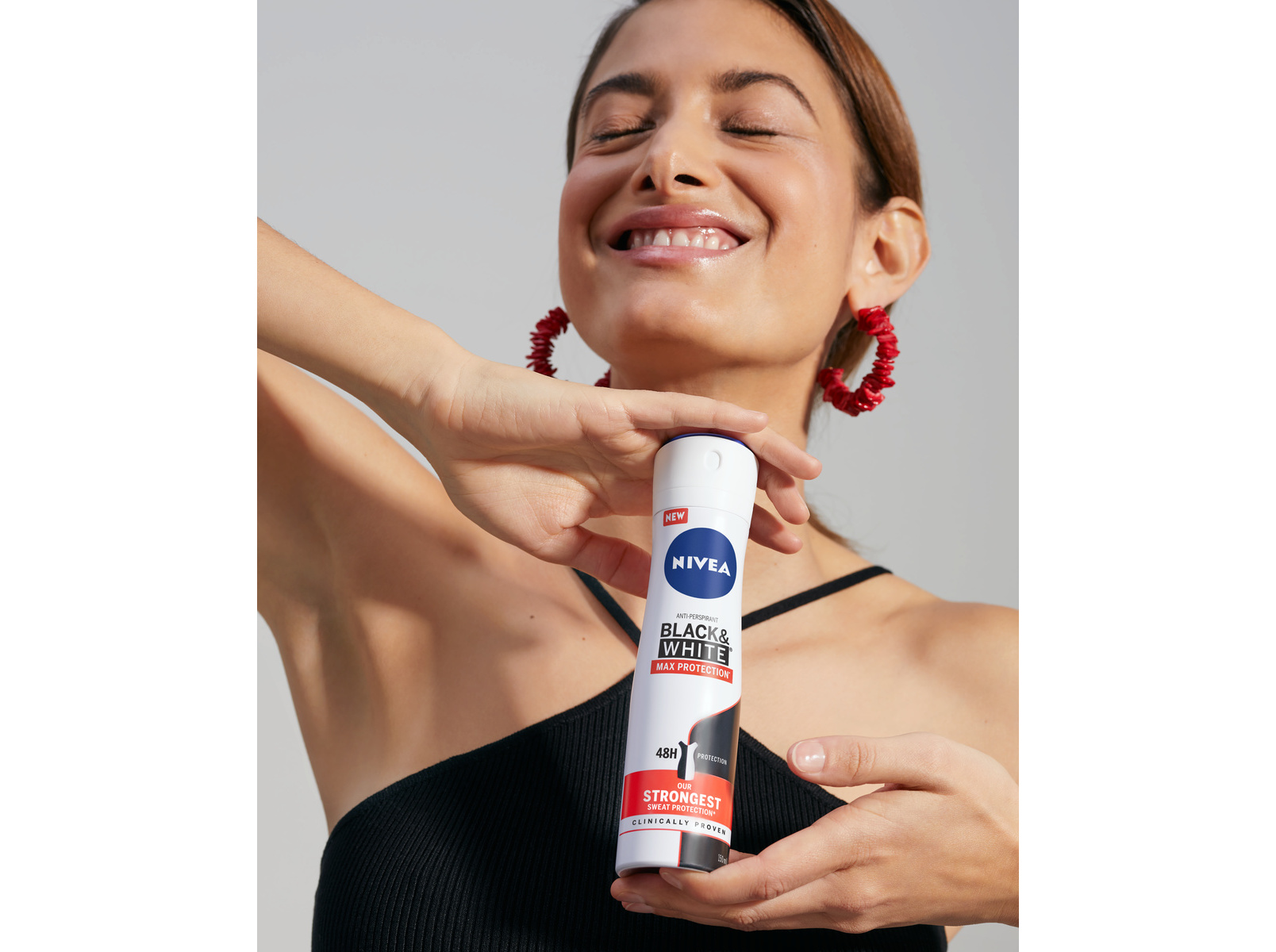 DEO SPRAY NIVEA BLACK&WHITE MAX PROTECÃO 150ML
