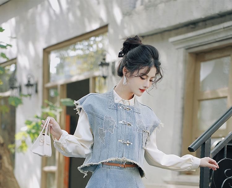 Cocaliso - Effen overhemd met kraag / Gewassen denim vest / Midi A-lijn rok met gemiddelde taille / Set