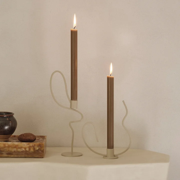 Ferm Living - Valse Kerzenständer niedrig, schwarz