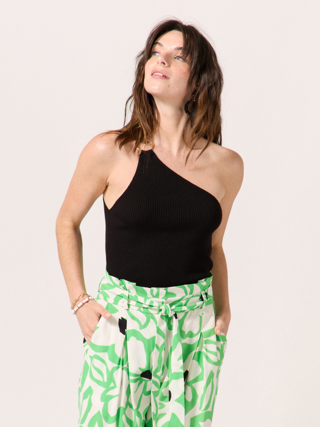 Top one shoulder