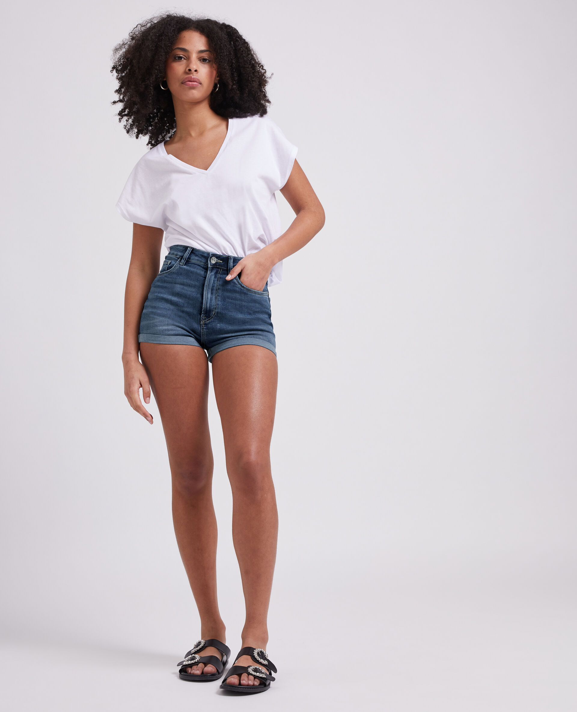 Short en jean bords roulottés - Bleu