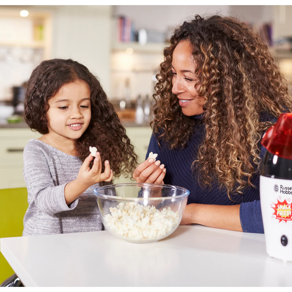 Russell Hobbs Fiesta popcornmaskin 23581036002 (hvit)