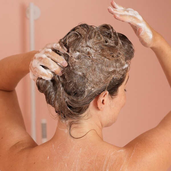 RENU Smoothing Shampoo