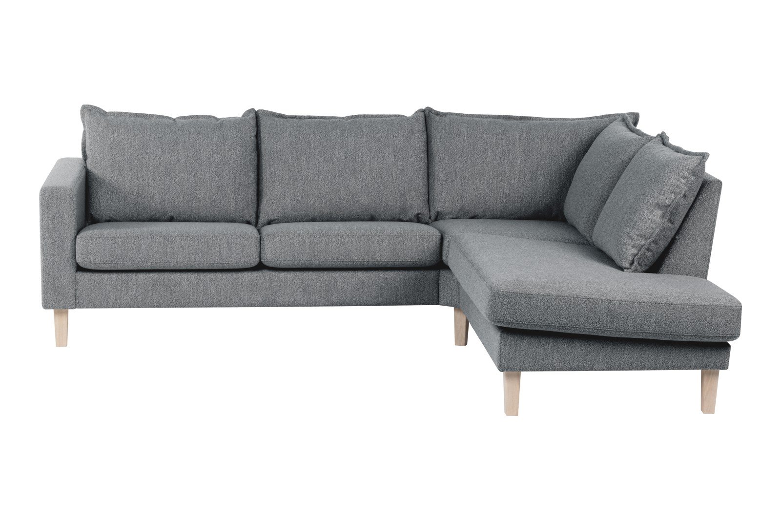 Slogen hjørnesofa Oppsett AH. 2,5-seter med åpen ende høyre. Tekstil Viva Grey med soft ryggpute. Vange B og hvitpigmentert ben 178.