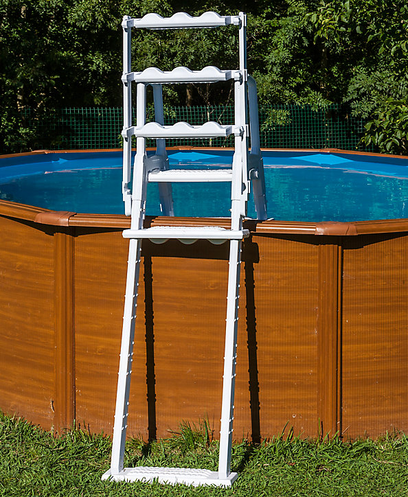 Escalier moulé pour piscines de hauteur 1,20 à 1,32m