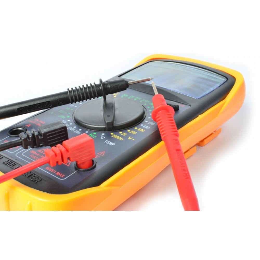 Skytronic digitale multimeter met 32 meetbereiken
