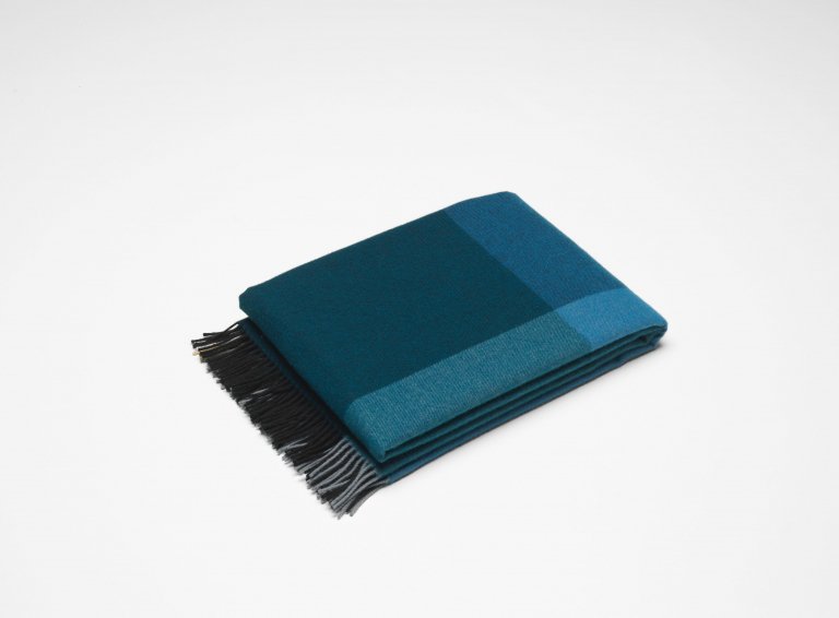 Vitra Colour Block plaid 204x130 bordeaux
