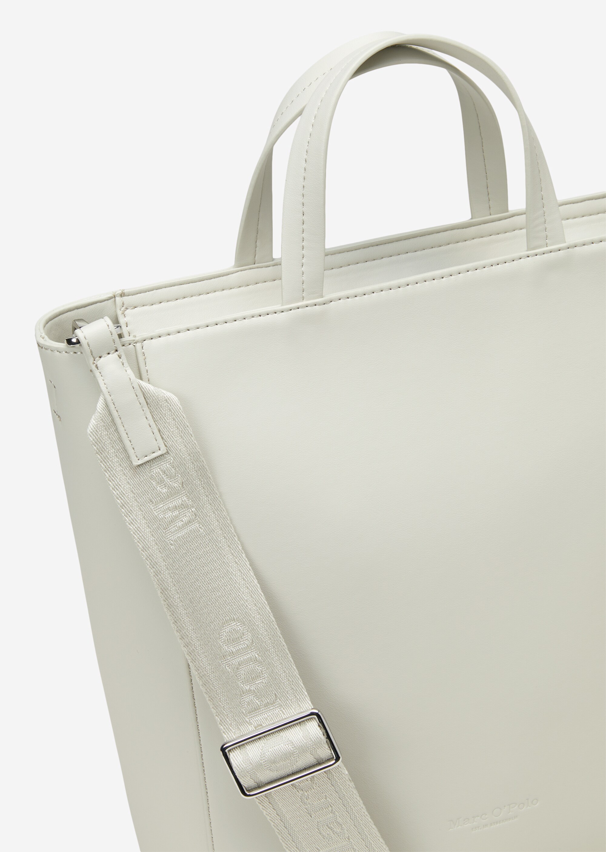 Shopper medium aus einer Lederalternative aus recyceltem Polyester