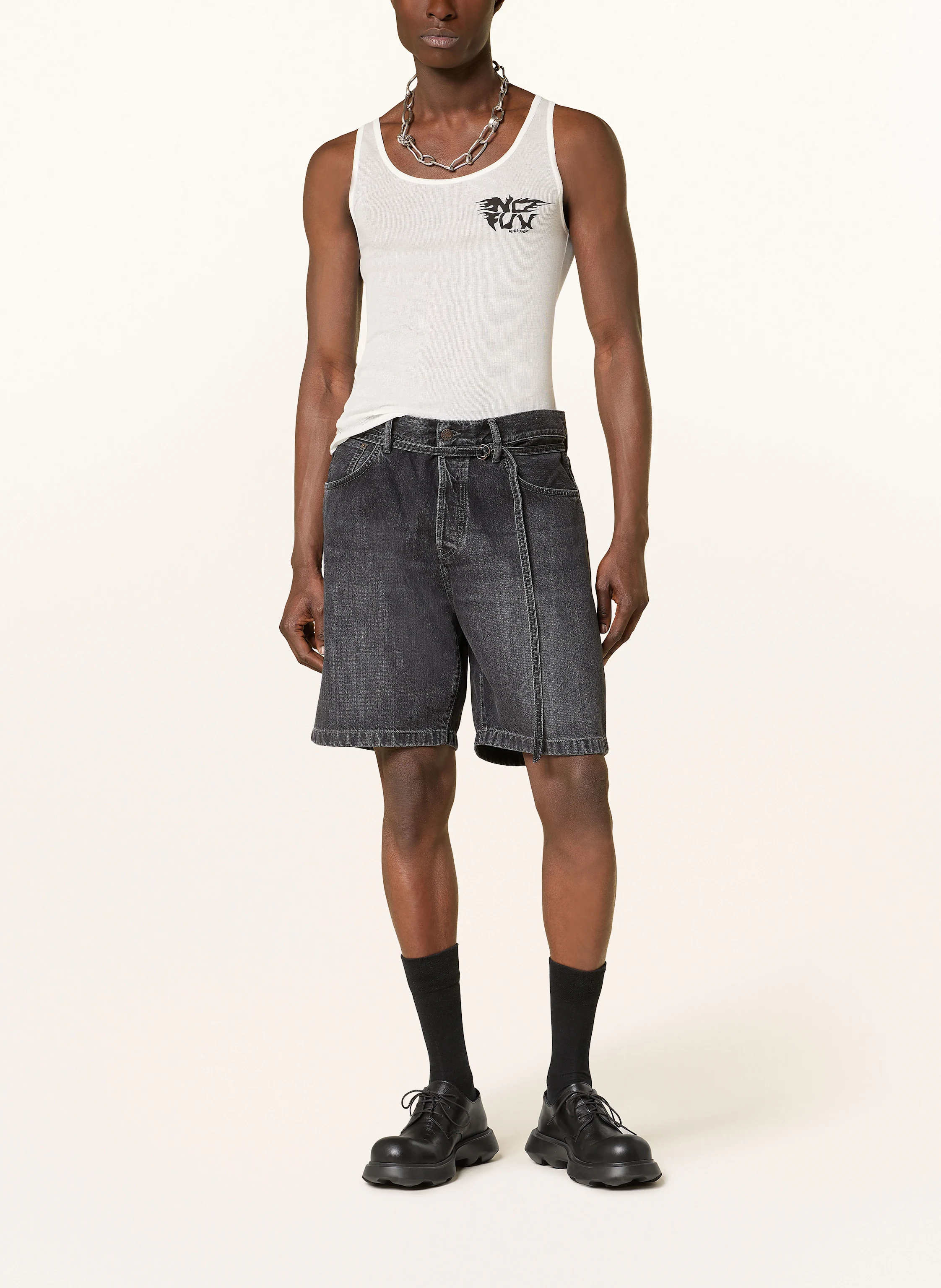 032c Top BLACK SUN