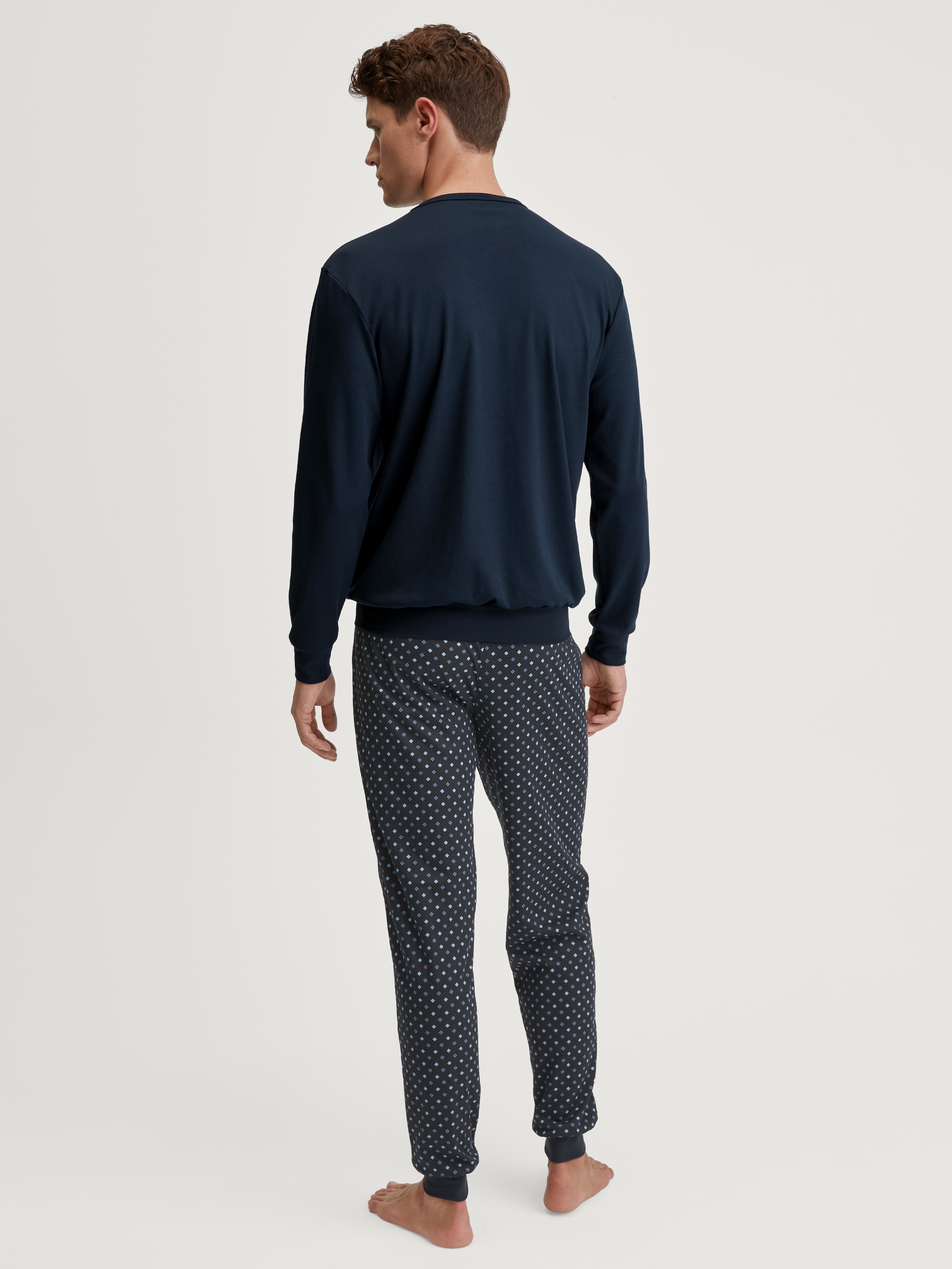 CALIDA Schlafanzug »Relax Streamline« 2 Stk. tlg., mit V-Neck und Bündchen