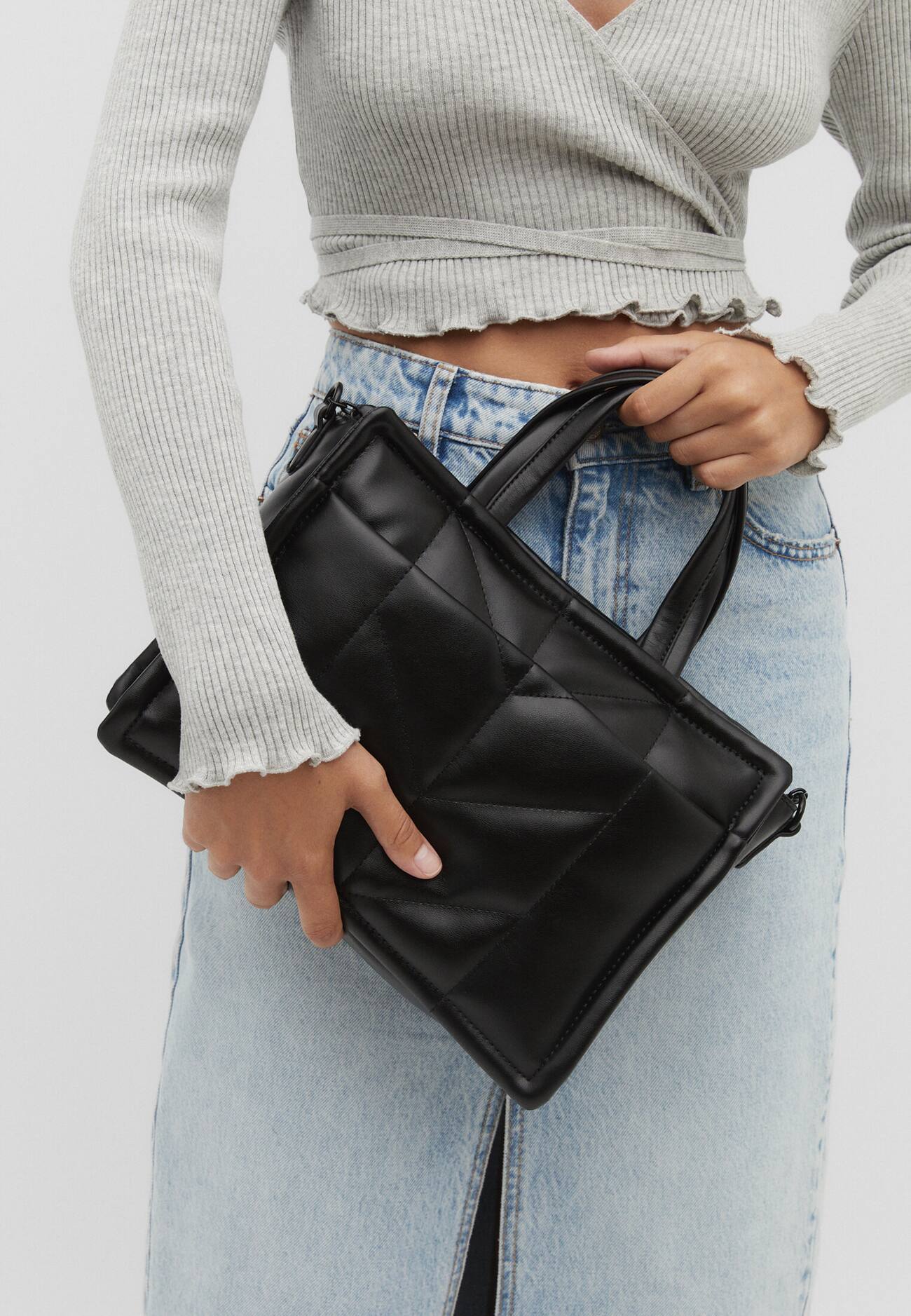 Bolsa de compras acolchoada em couro sintético