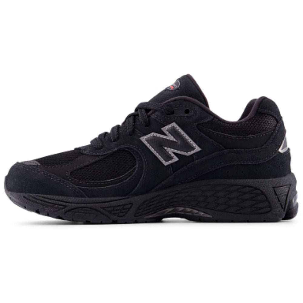 Køb New Balance Black 2002 Kids Lace Sneakers