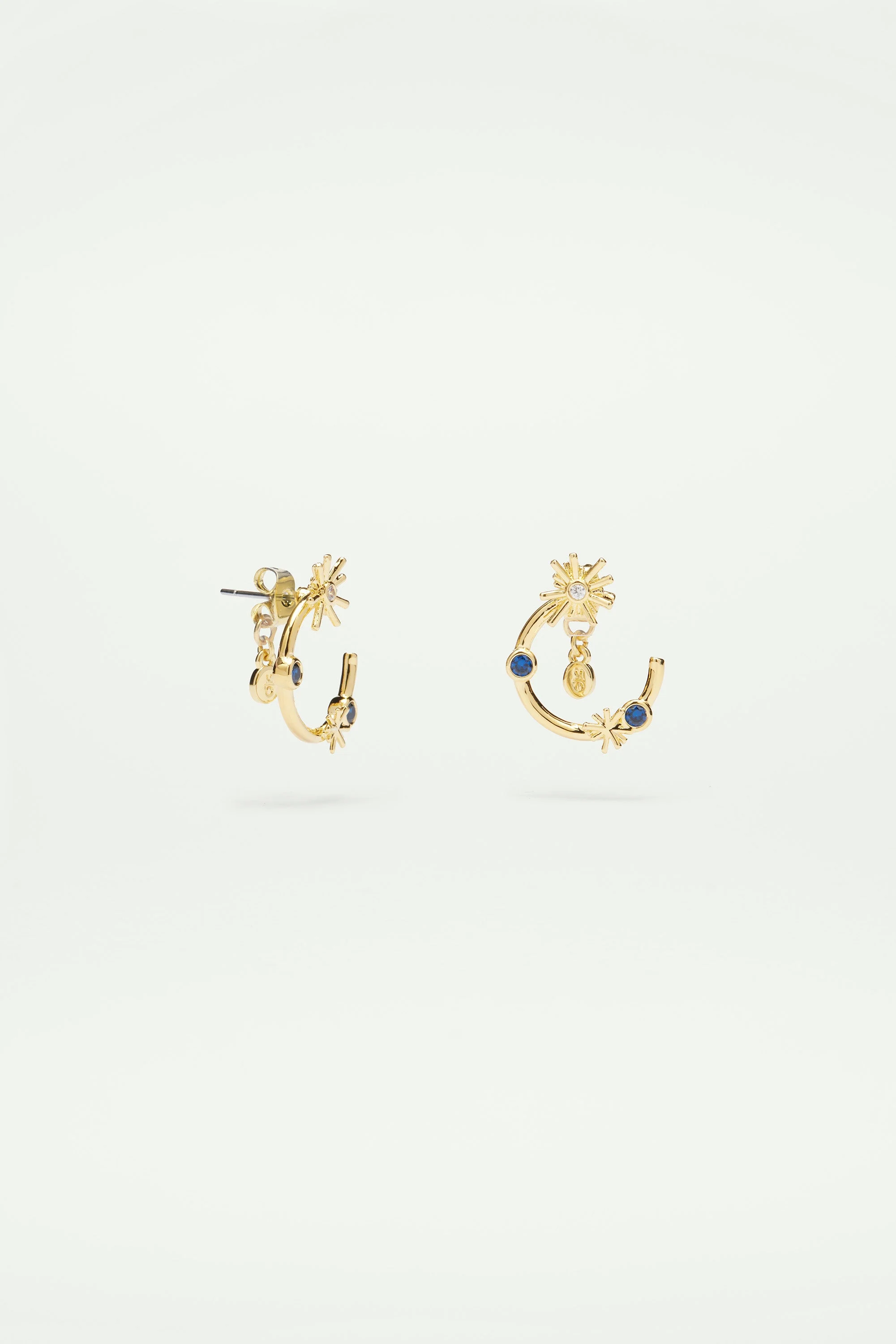 Boucles d'oreilles tiges créoles étoiles dorées et pierres bleu nuit | Bleu