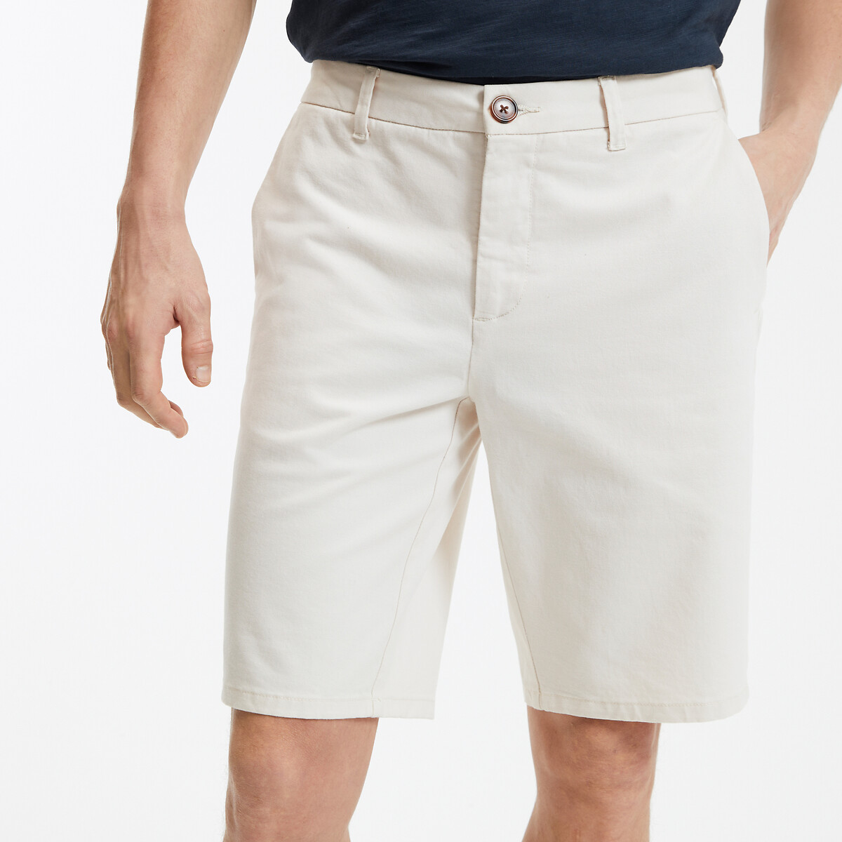 COLEÇÕES LA REDOUTE<br>Bermuda chino, Assinatura JONAS