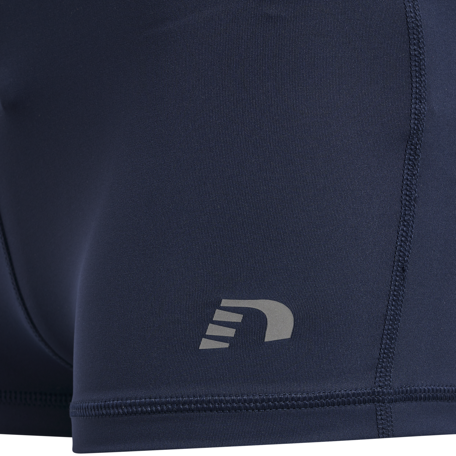 WOMEN CORE ATHLETIC HOTPANTS